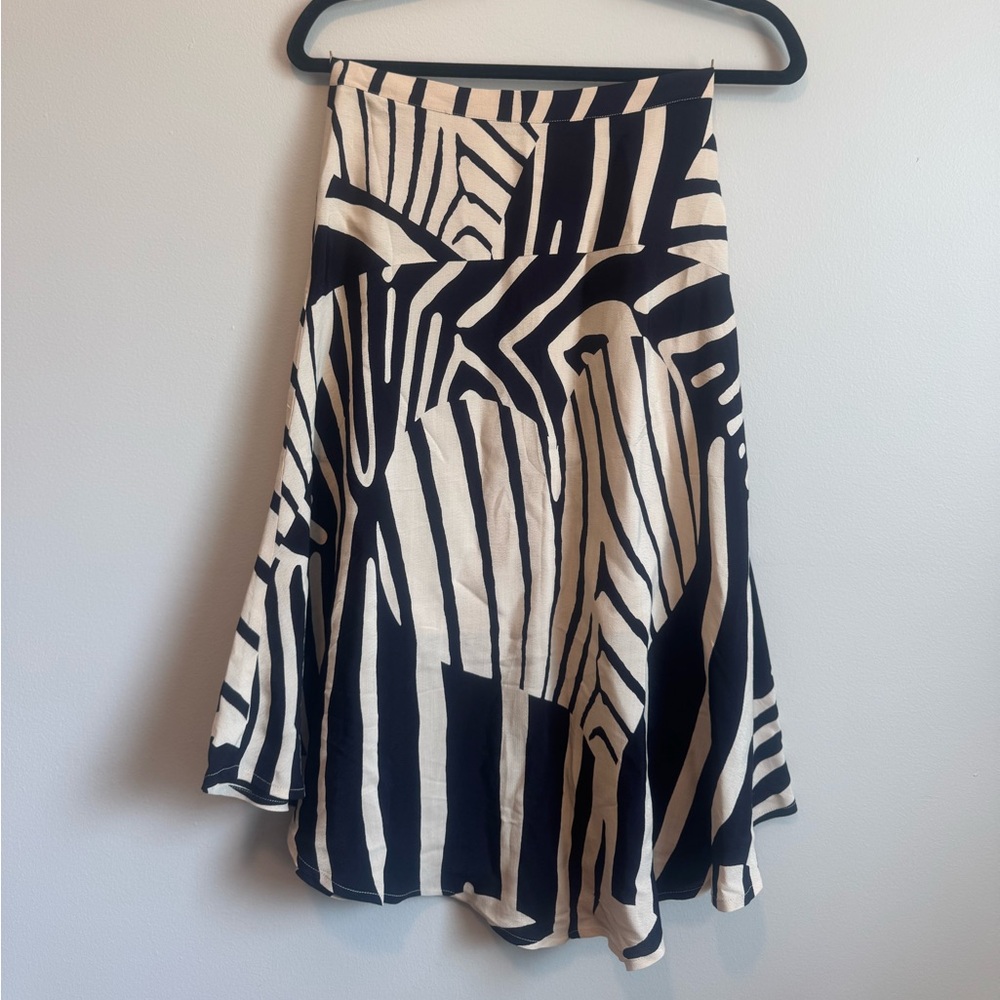 NWT Anthropologie Navy Blue and Cream Abstract A-Line Skirt